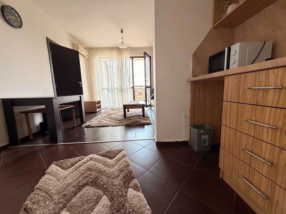 69990 EUR  2-стаен апартамент 72 кв.м.  Империал Хайтс, 1,5 км до плажа