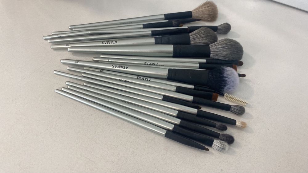 Продам кисточки