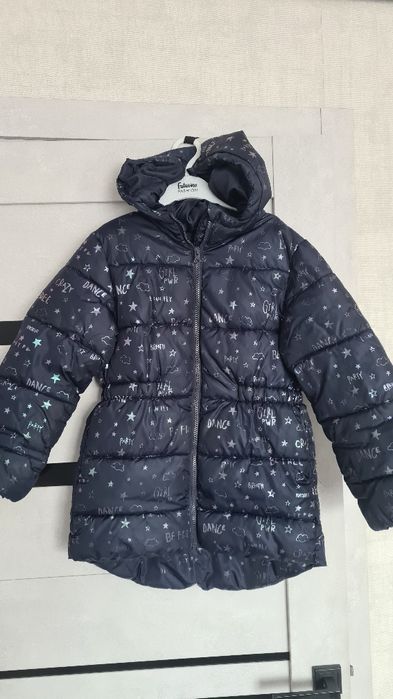 Продам детские куртки