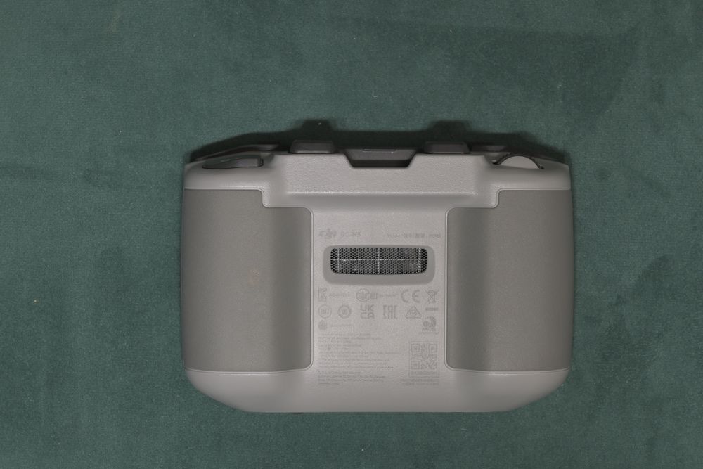 Дрон DJI Neo Fly More Combo серый