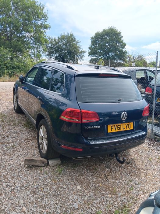 VW Touareg 3.0 TDI V6 , CAS motor ,239 к.с. , 5 броя на части
