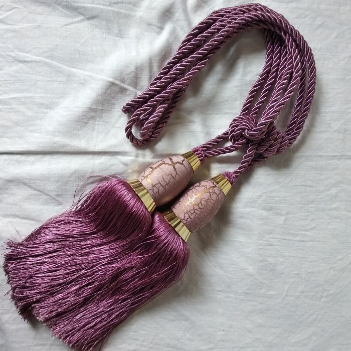 Подхваты-кисти для штор. Держатели для штор