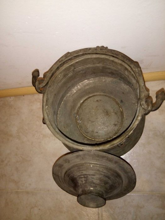 Старо менче бакър с капак от 1895