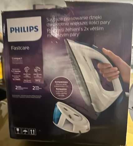 Парогенератор Philips FastCare Compact GC6709 с дъска за гладене