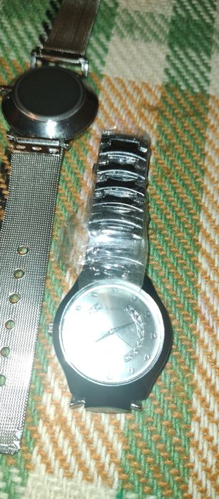 Ceasuri noi functionale