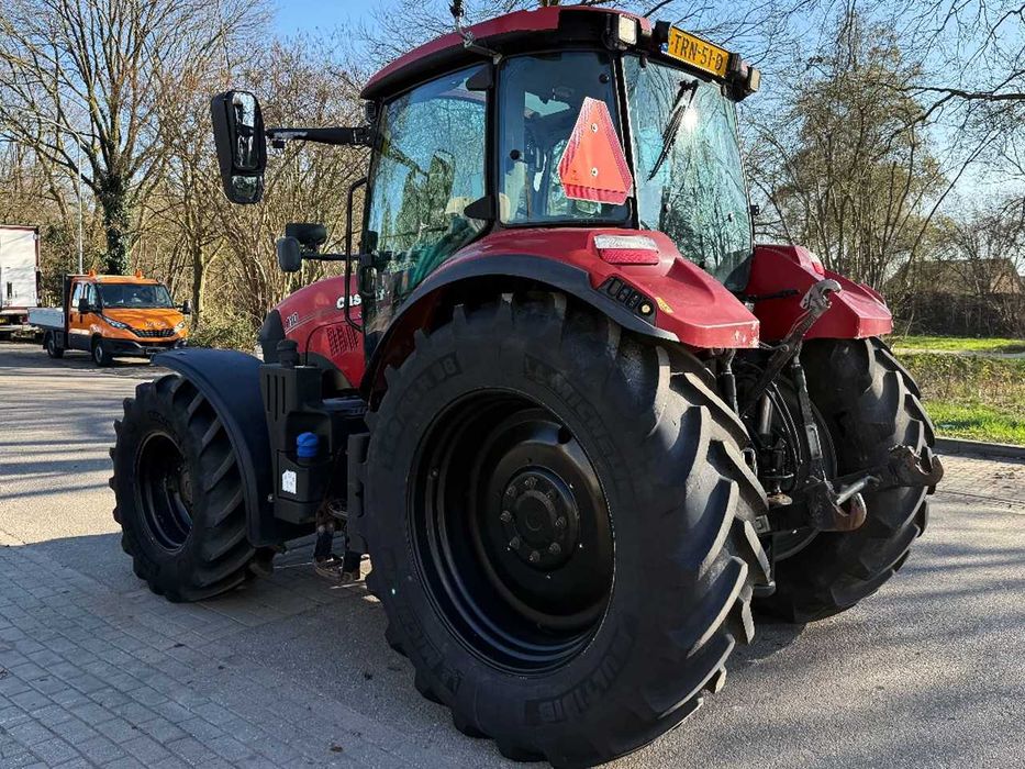 Трактор колесный Case IH Luxum 110