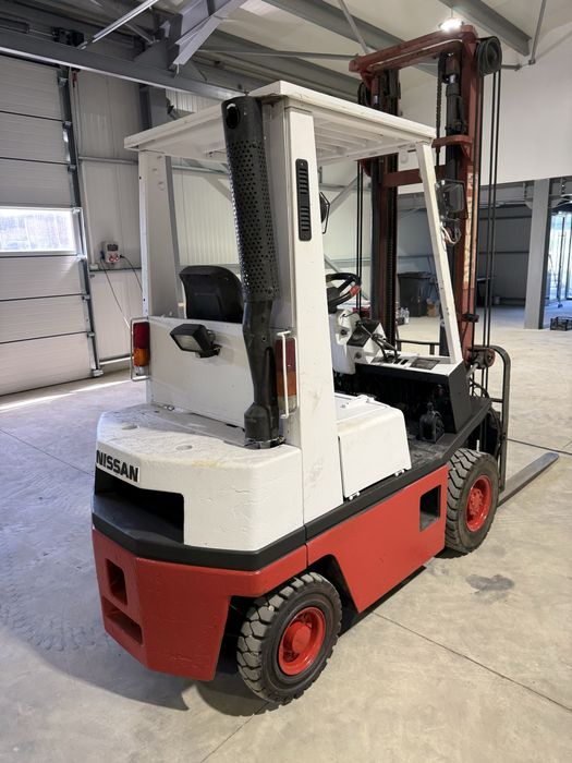 Motostivuitor Nissan 1.5T Diesel – translație – furci 1.2 m – gata de lucru