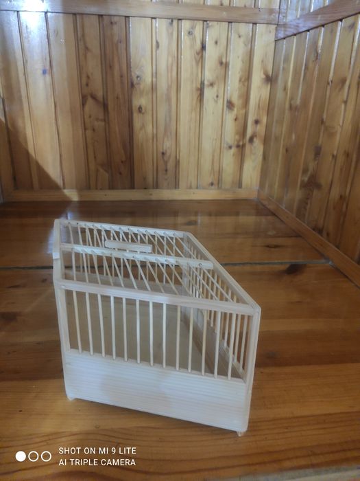 Продаются клетки для канареек