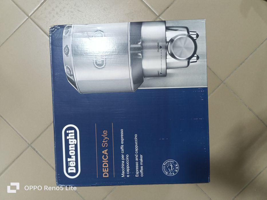 Кофеварка Delondhi