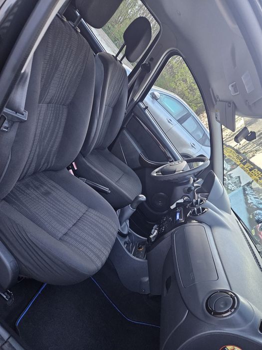 Dacia Duster 2011 Laureate | Finantare | Rate | Garantie |