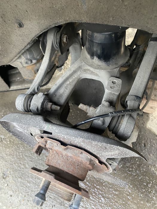 Fuzetă  stânga  spate BMW X5 F15