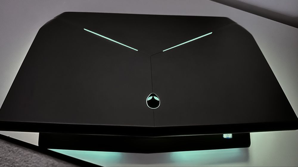 Laptop i7 Alienware R15 GTX 970M, SSD,  – ideal gaming/editare