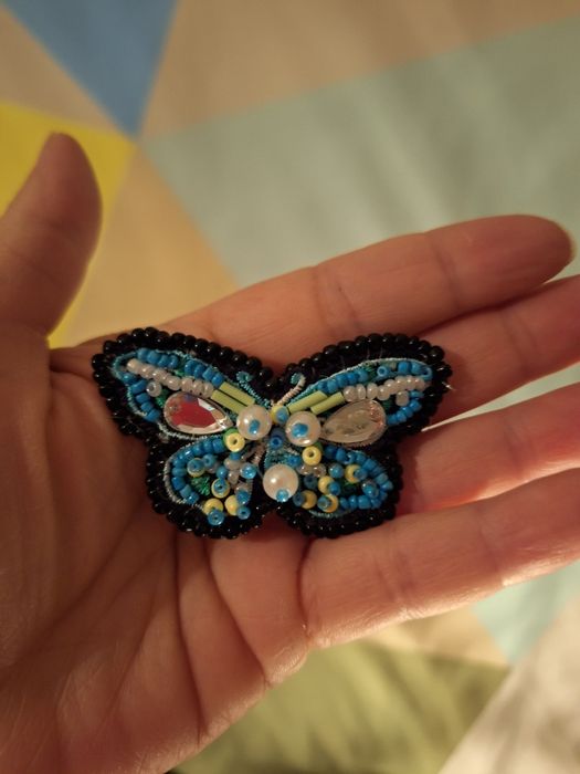 Брошки ръчна изработка