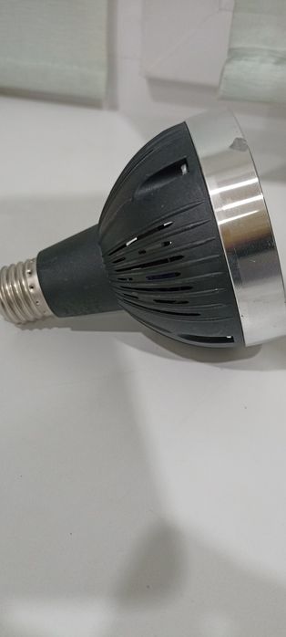 Лампа светодиодная