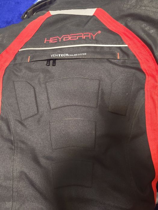 Geacă moto HEYBERRY(Germania). Mărimea M/50. Full protecții, ventilată și impermeabila plus mesada interioara.