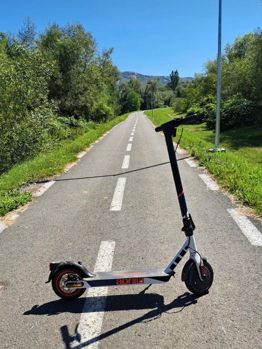 Trotinetă electrica aprilia eSRZ