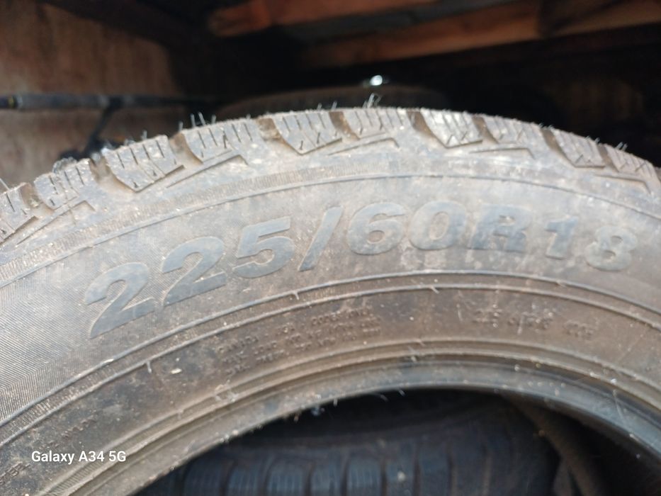 Продам зимние шины R18
