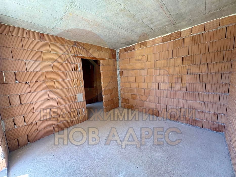 Продава се Двустаен апартамент в Търговище, Боровец - 67 кв.м за 638 €/кв.м - Снимка #1