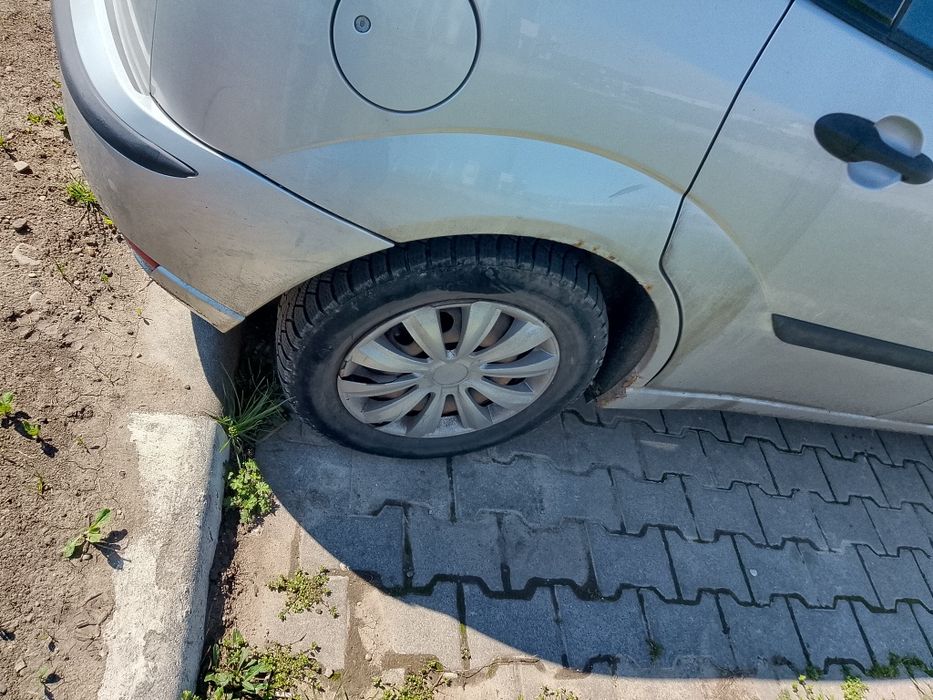 FORD Focus 2003 — imagine 2