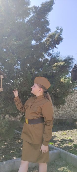 Продам костюм на 9 мая