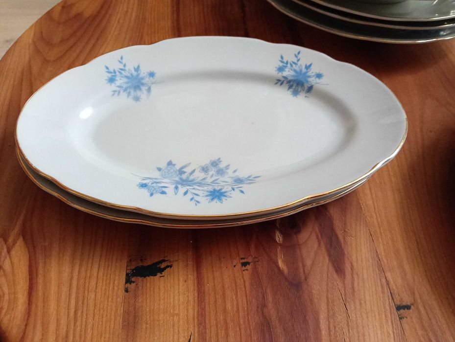 Български стар порцелан на "Китка" със златен кант