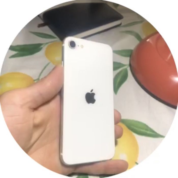 Запчастга 2 та айфон телефон