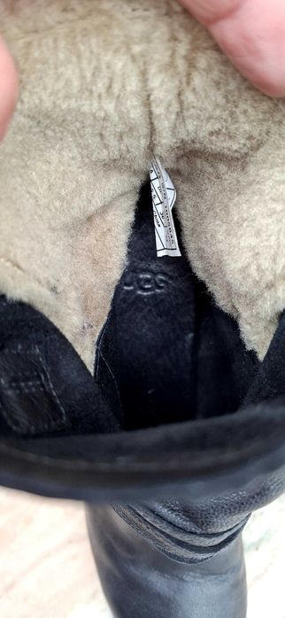 Ghete elegante negre piele UGG 38