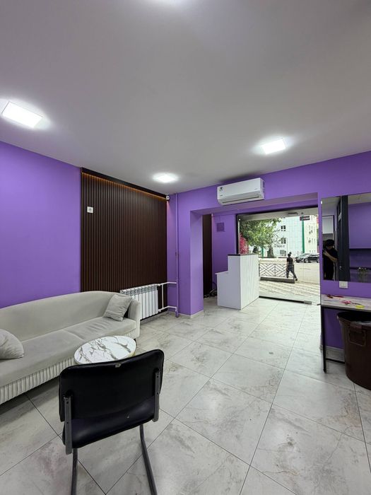 Boz bozor birimchi liniya 57m2 yaxshi remont tayor bizsen arendator bo