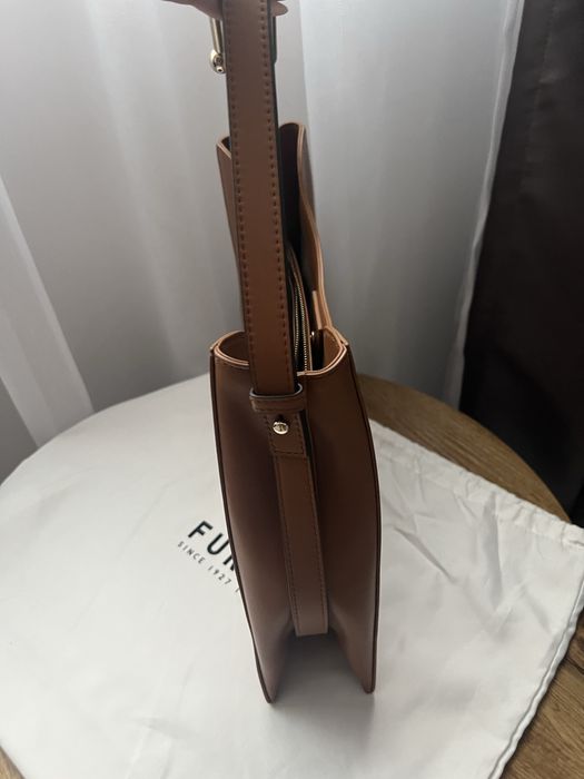 Furla нова кожена чанта