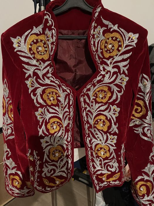 Женский бешпет