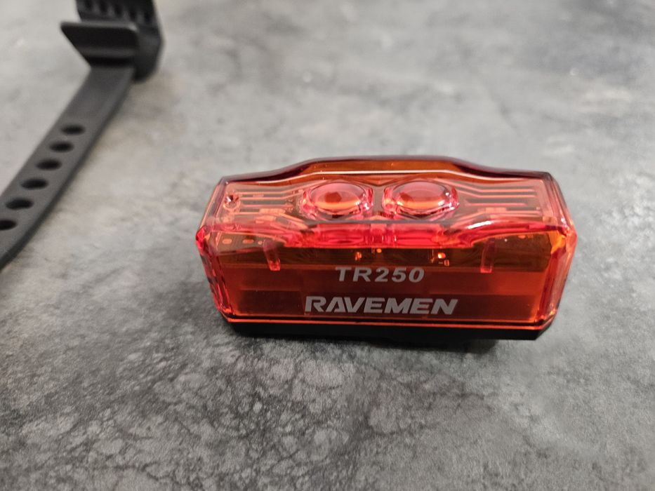 Lampa spate / stop bicicletă Ravemen TR250
