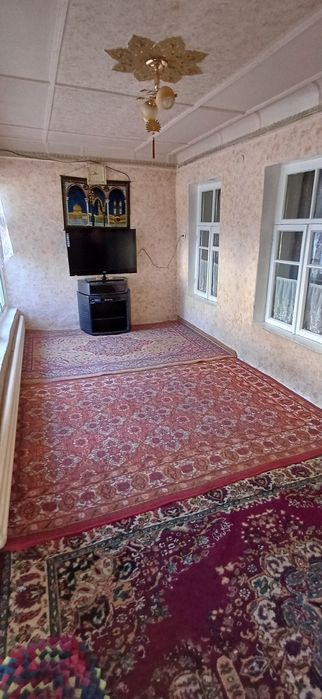Uy sotiladi  srochna zangi ota tumani bodomzor mahalla