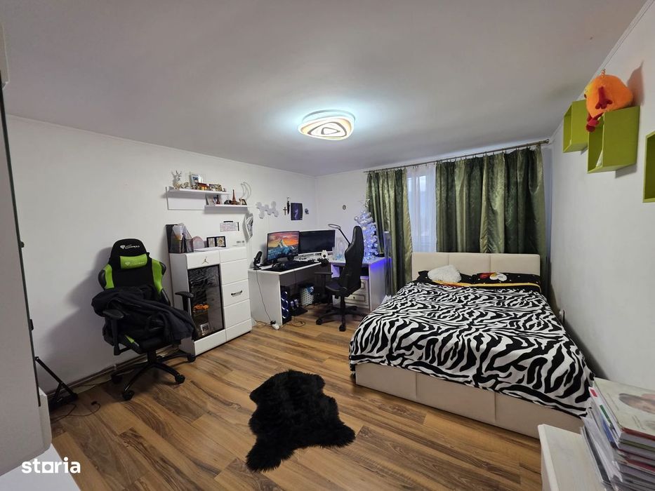 Casă spațioasă cu etaj, utilități complete și piscină – Simeria, HD