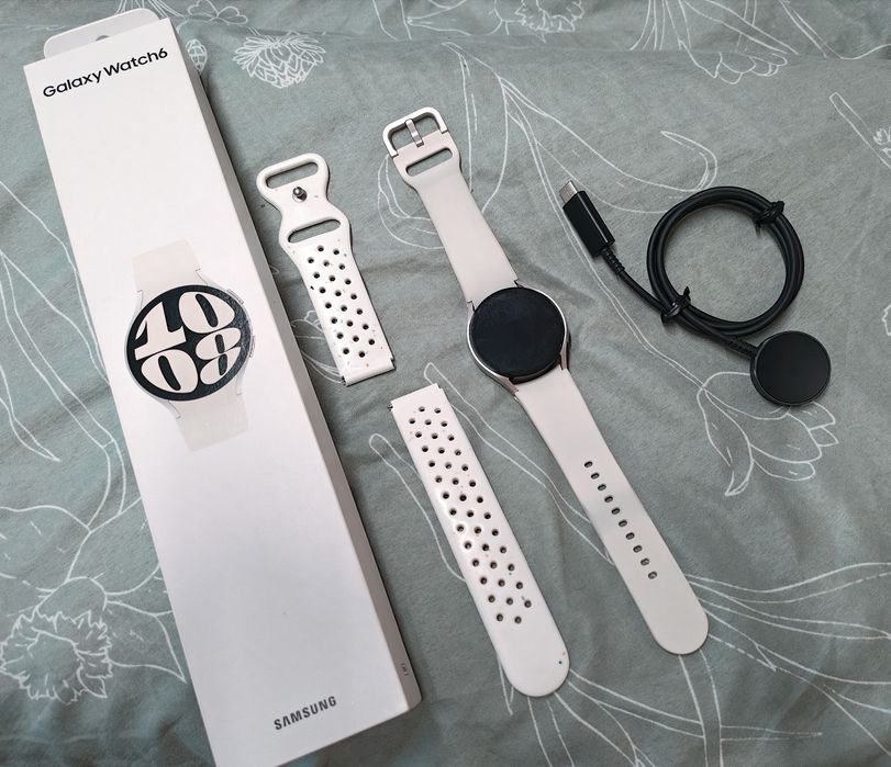 Смарт часовник Samsung Galaxy Watch 6 (20мм)