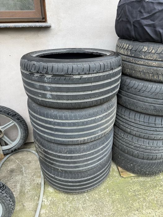 245/40 R18 Anvelope Vara in stare buna