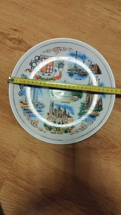 Красива чиния от Барселона-Испания.