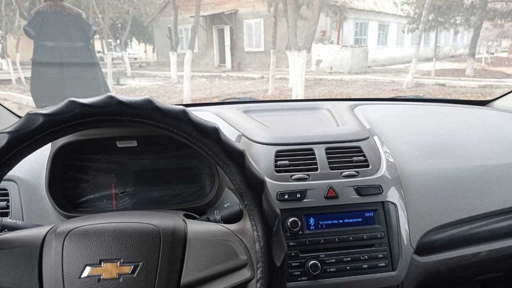 Cobalt Chevralet pozitsiyasi 2  tezda sotiladi.