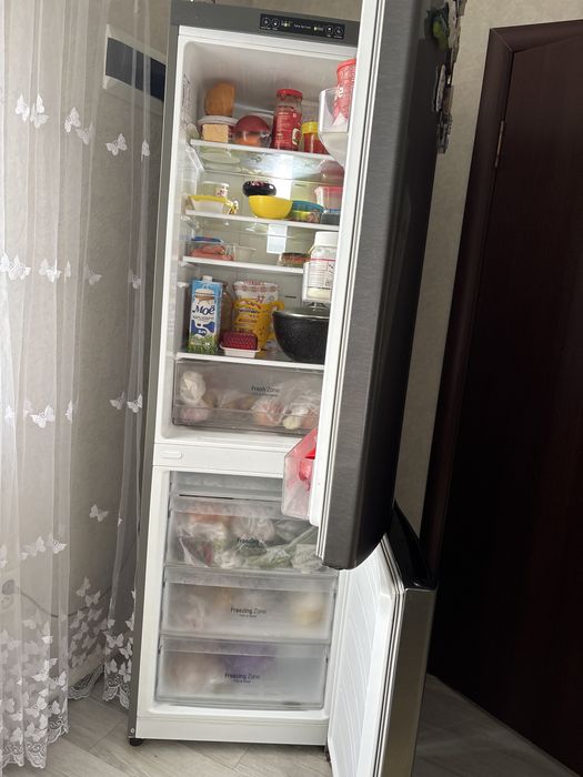 СРОЧНО!!!Продается Холодильник LG
