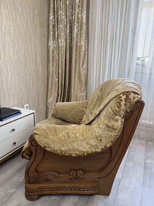 Продам кресло и тумбу под телевизор