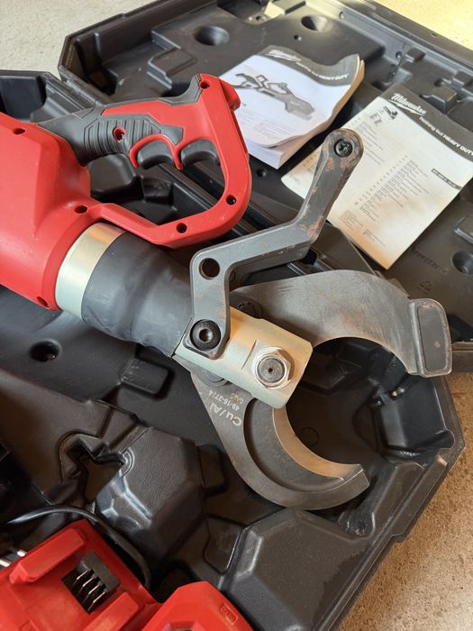Milwaukee M18HCC75 хидравлична ножица