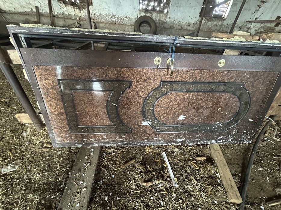 Vand geam, usa balcon si usa de intrare