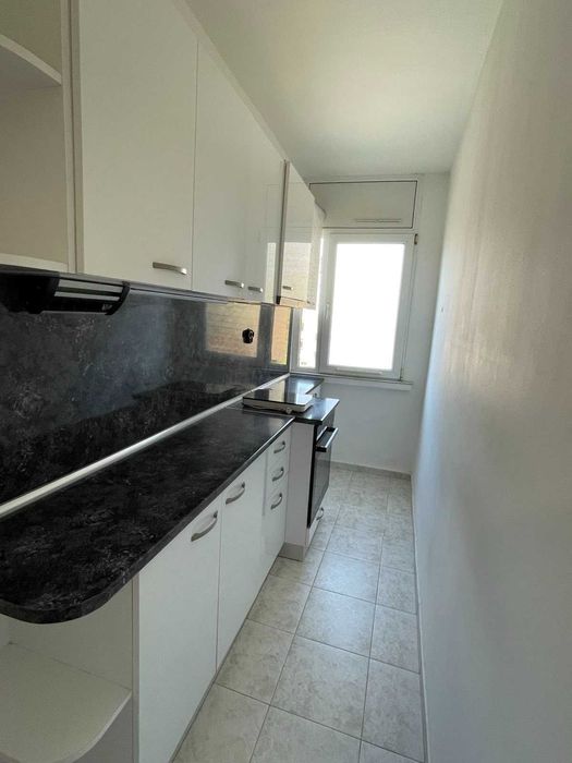 Продава се Многостаен апартамент в Стара Загора, Център - 130 кв.м за 1120 €/кв.м - Снимка #8
