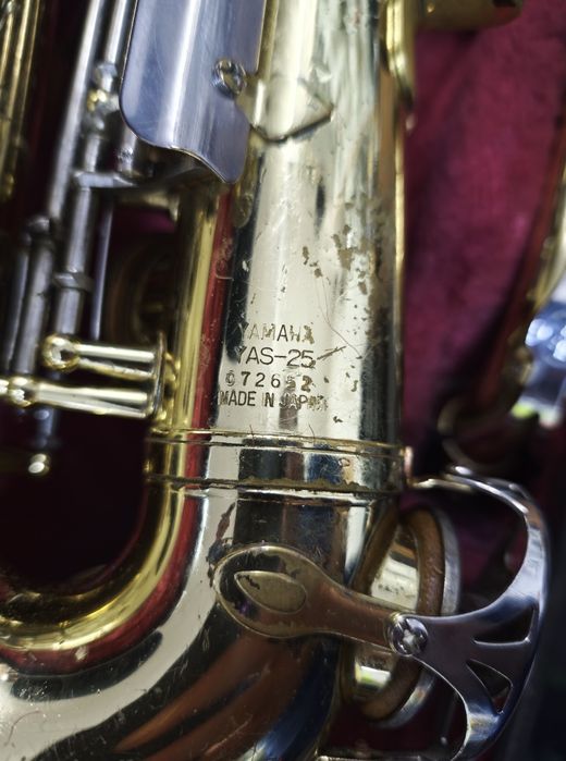 Алт Саксофон YAMAHA YAS-25 YAS-275