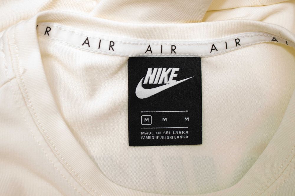 Nike Air оригинална дамска тениска кроп топ бледо жълта памук M