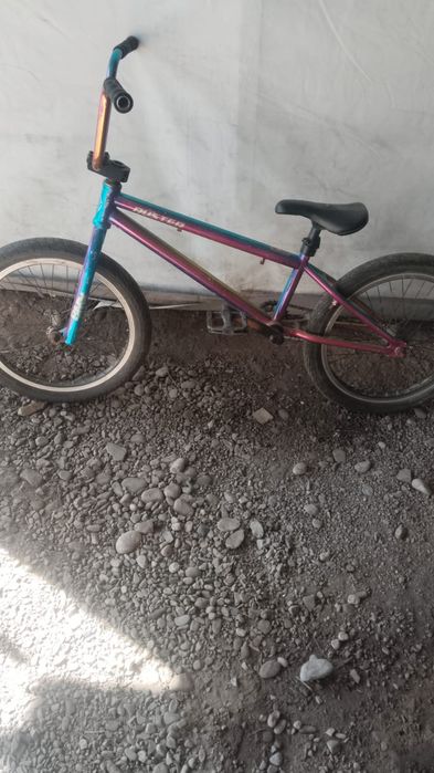 Продам велосепед бмх:BMX