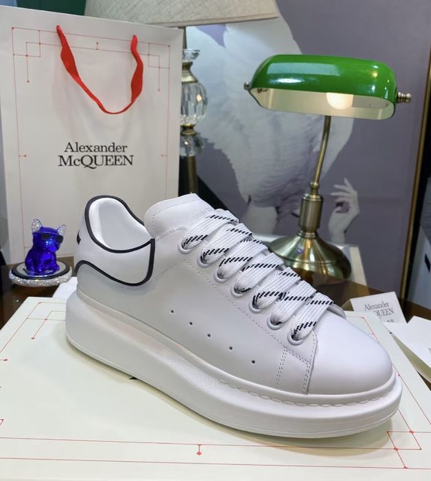Alexander McQueen White/White Black Sneakers Full Box