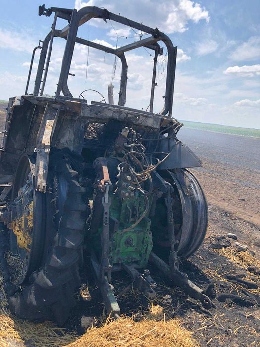 Dezmembrerz combina John Deere 1072 si Tractor John deere 7710