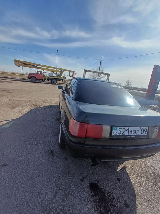 Продам ауди 80 б4