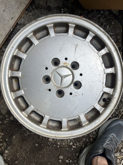 Продам 2 диска r15