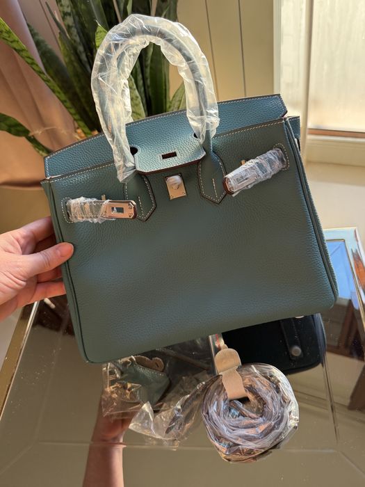 Geantă Hermès Birkin albastră – nouă, model elegant